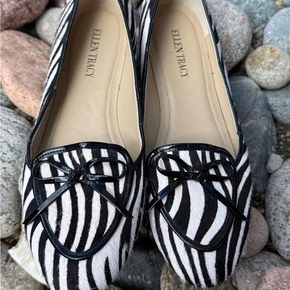 Ellen Tracy Zebra Print Flats with Black Accents - Picture 5 of 8